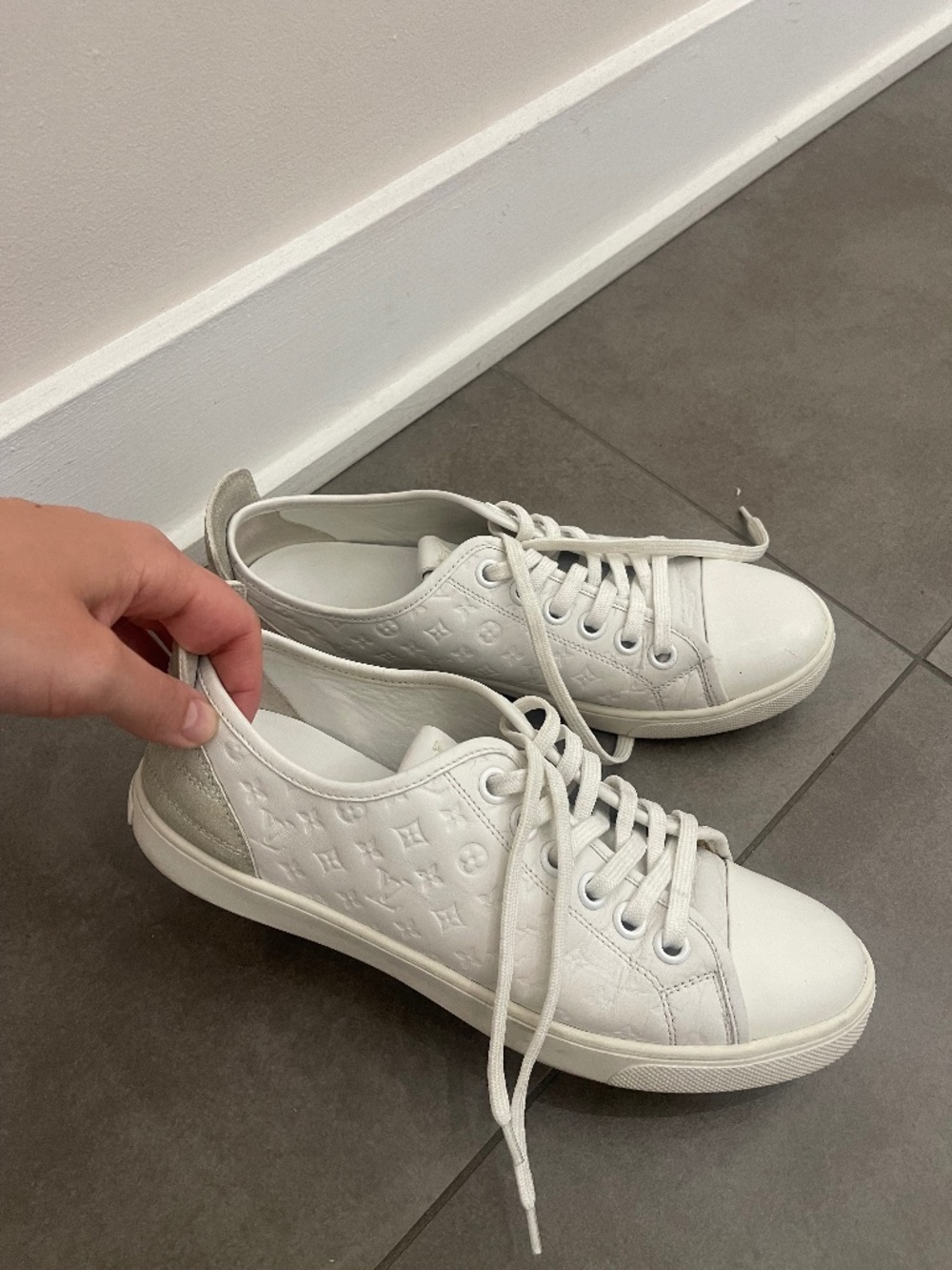 Leather Louis Vuitton sneakers size 38 - Picture 1 of 9